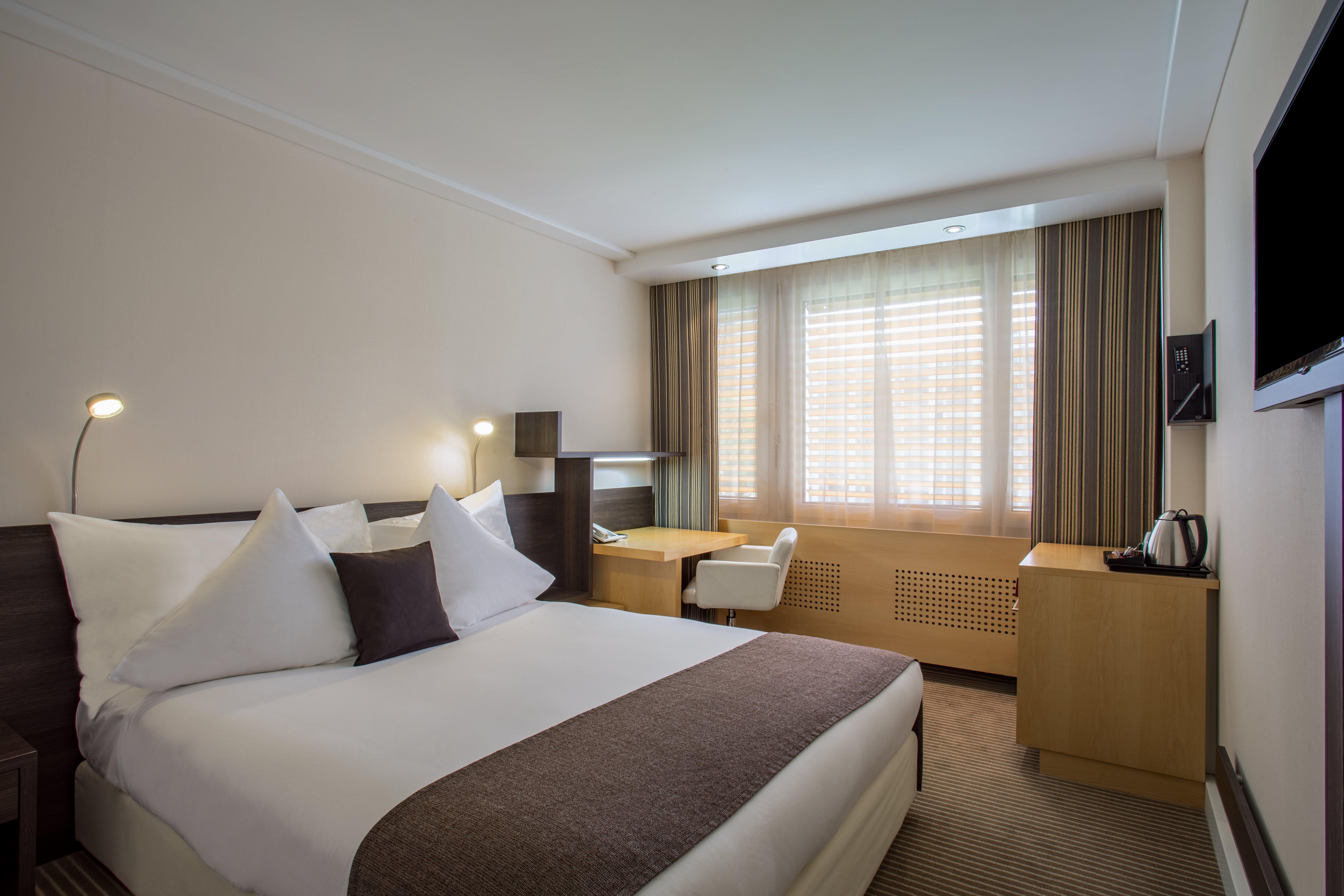 Crowne Plaza Zürich, an IHG Hotel Zewnętrze zdjęcie